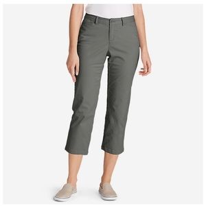 Eddie Bauer. Size 14-Curvy crop stretch pants. New with tags!!!